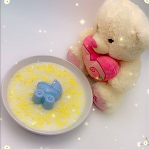 Baby shower/arrival candle